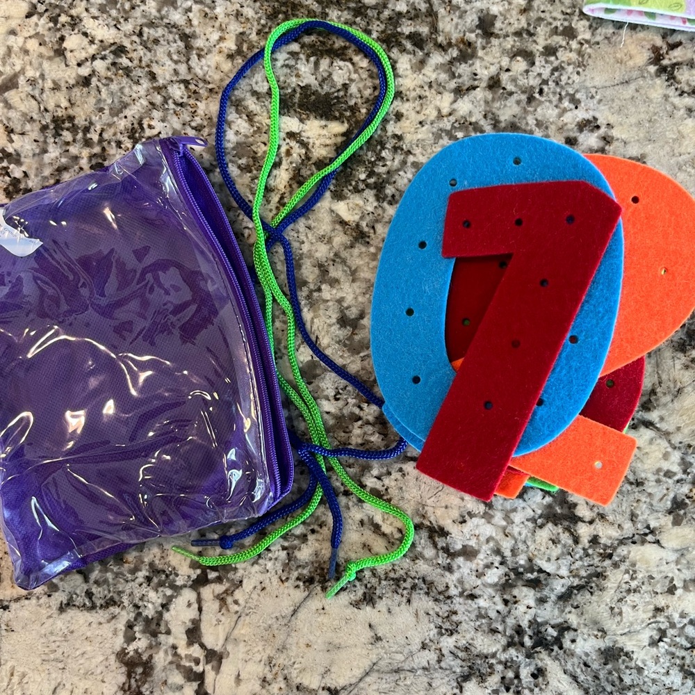Colorful Kids Lacing Numbers Set